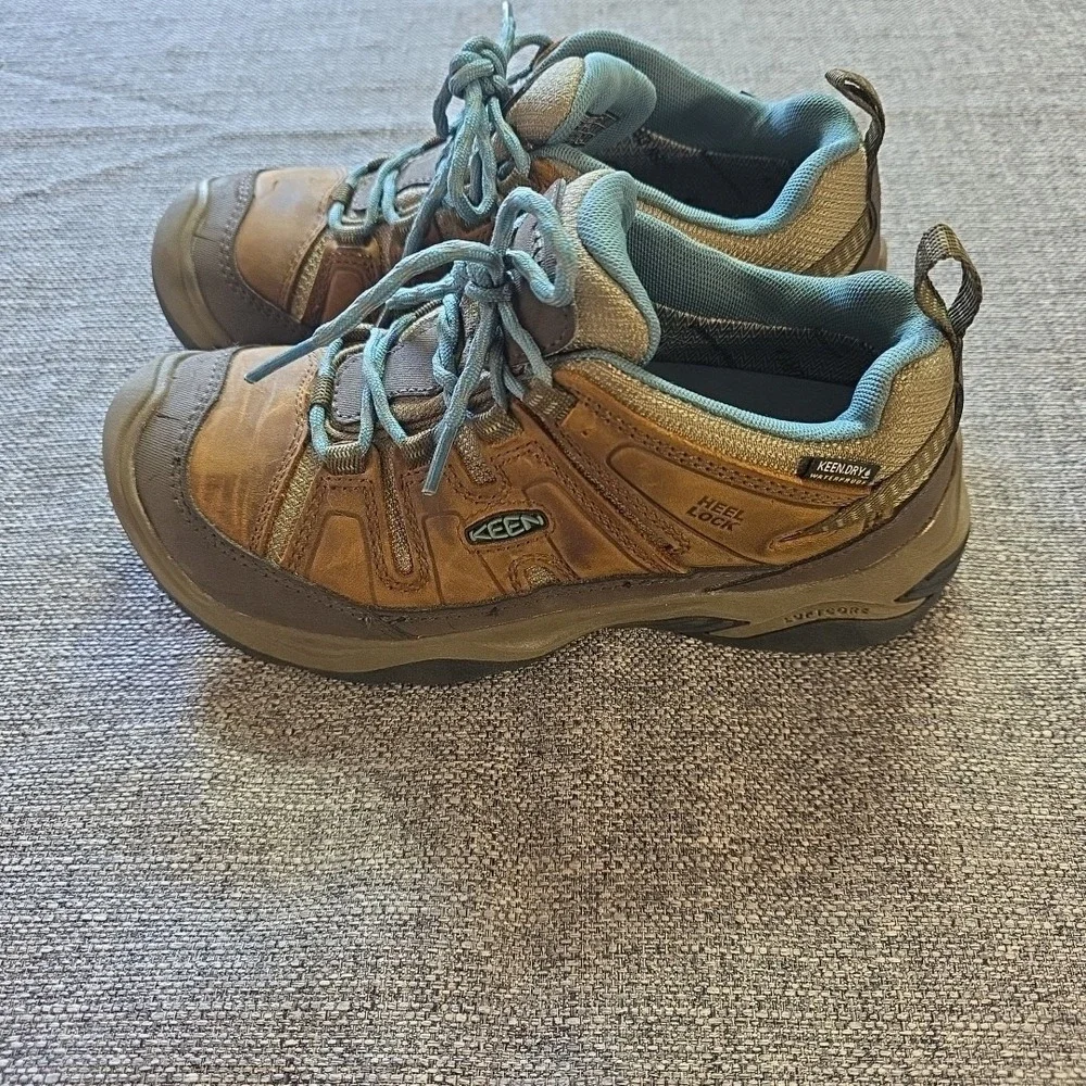 Keen Circadia Low Women's Sz 6.5 Waterproof Hiking Boot Brown/Blue 1026771